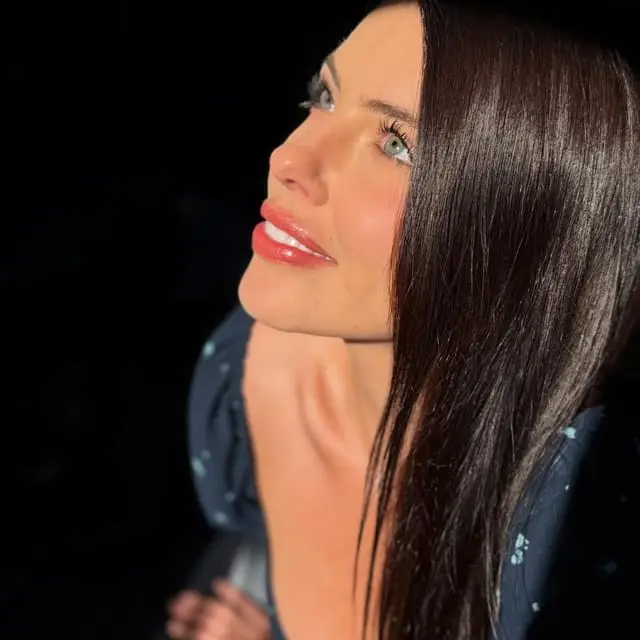 Adriana Chechik, foto 2