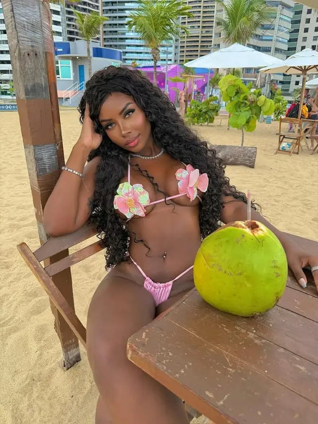 Ayla Gomes, foto 4