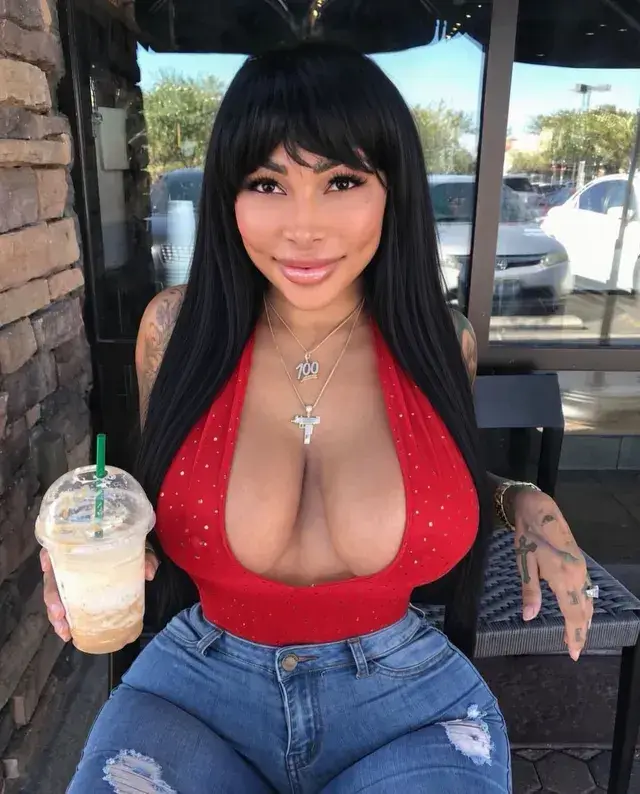 Foto de Brittanya Razavi