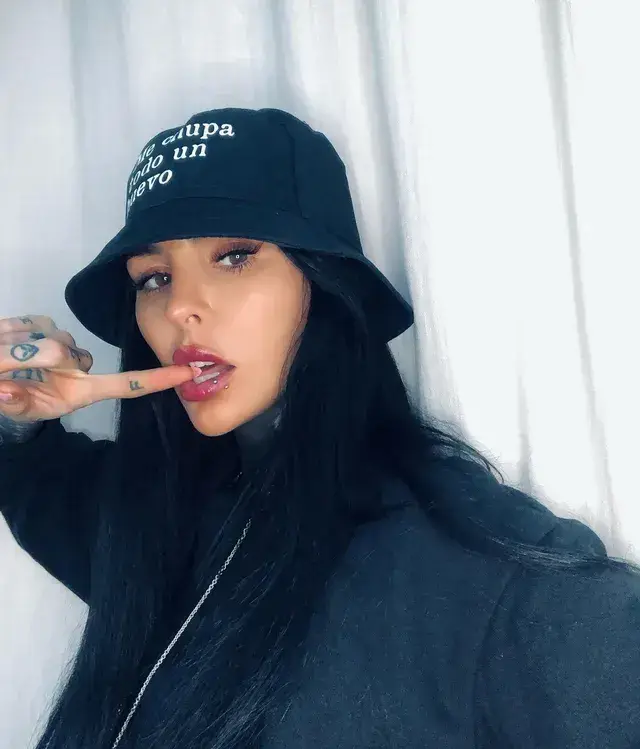 Candelaria Tinelli, foto 19
