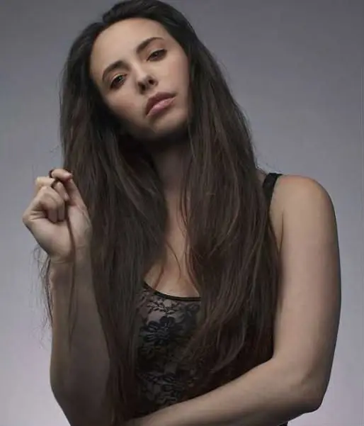 Casey Calvert, foto 17