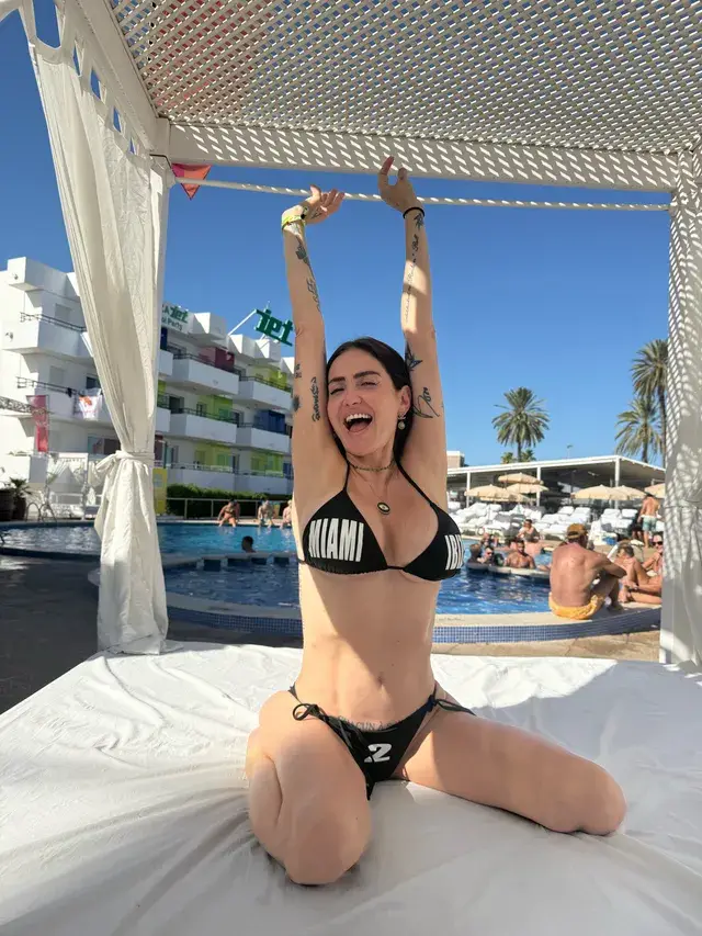 Celia Lora, foto 10