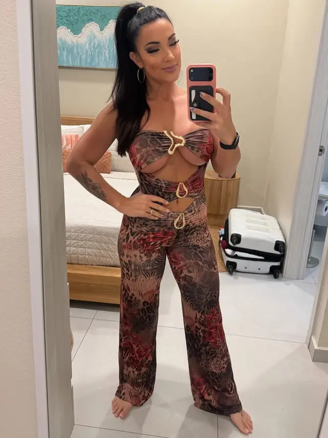 Courtney Tillia, foto 8