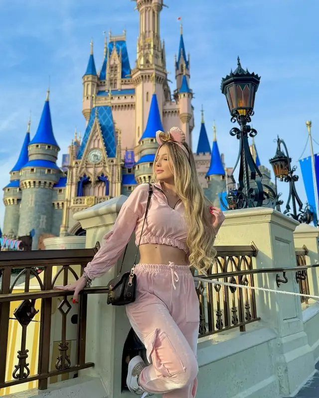 Ellie Bueno, foto 9