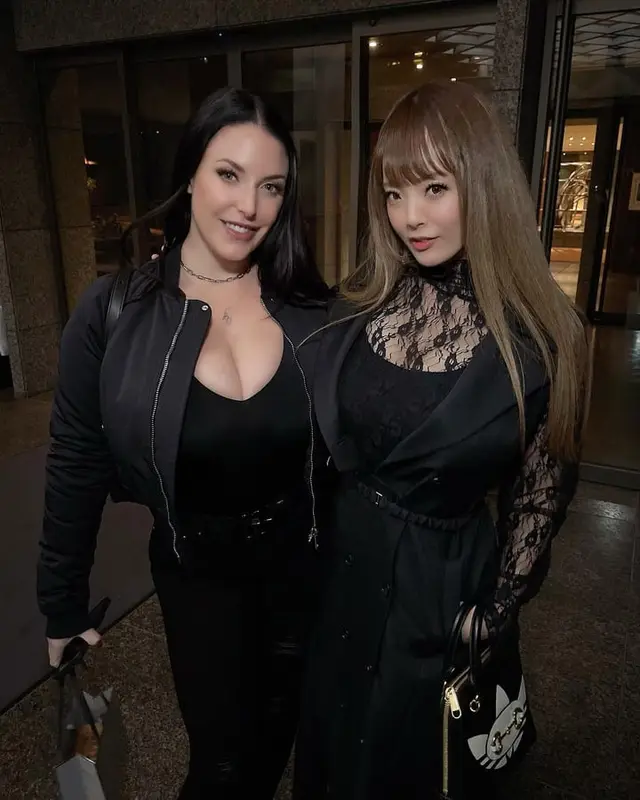Hitomi Tanaka, foto 12