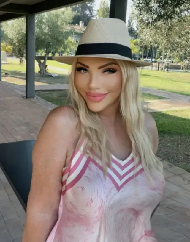 Ilona Staller, foto 6