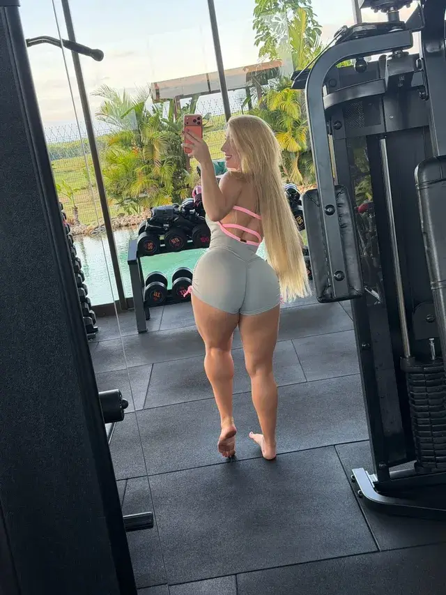 Isadora Vale, foto 19