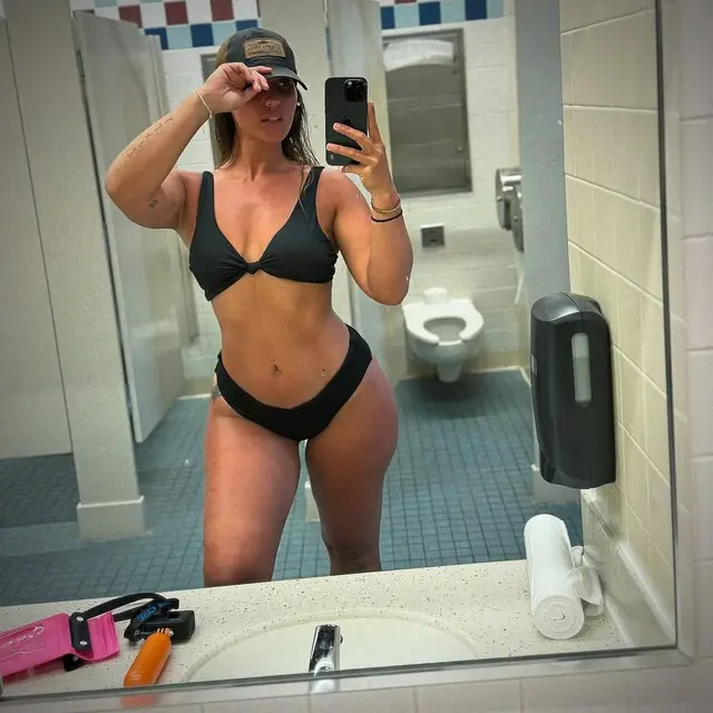 Kelsi Monroe, foto 15