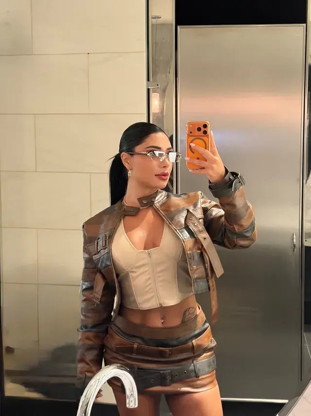 Laura Van Salazar, foto 17