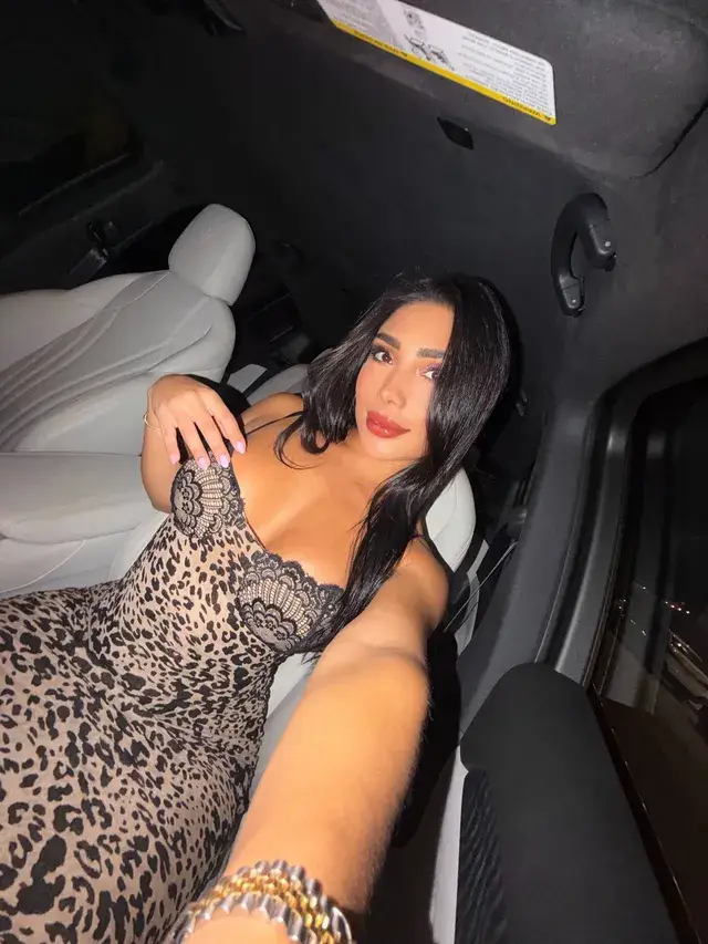 Laura Van Salazar, foto 5