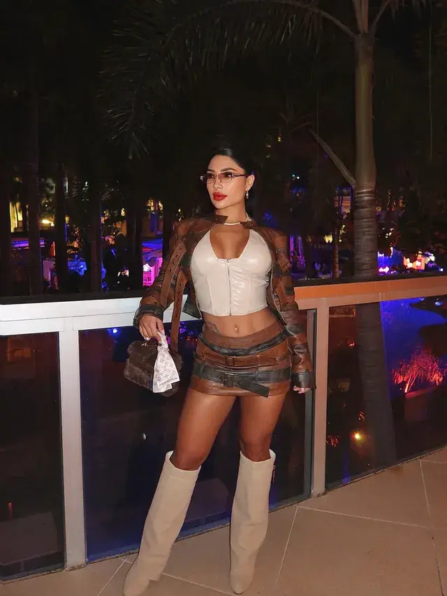 Laura Van Salazar, foto 15