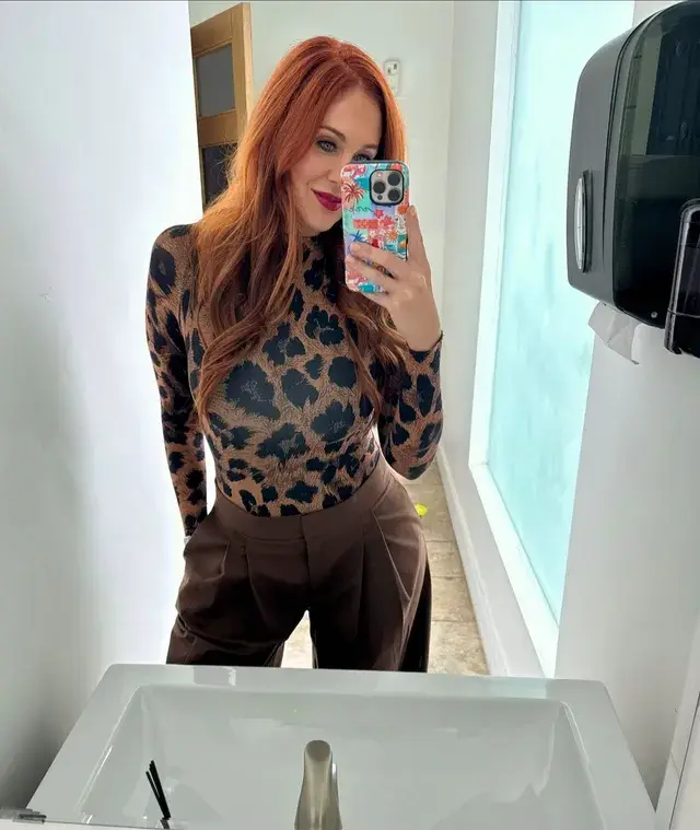 Maitland Ward, foto 11