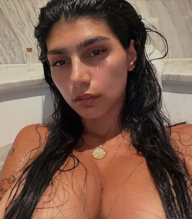 Mia Khalifa, foto 2