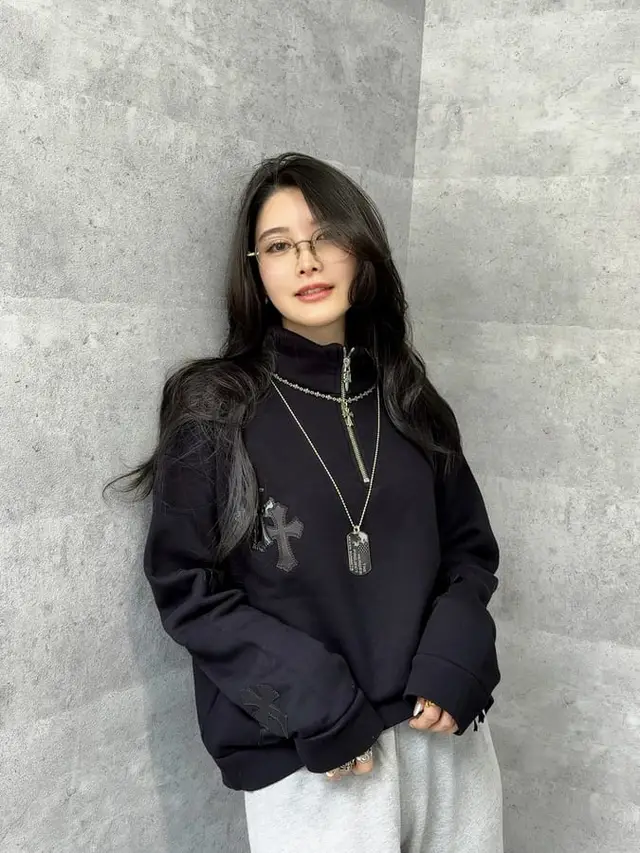 Minami Aizawa, foto 4