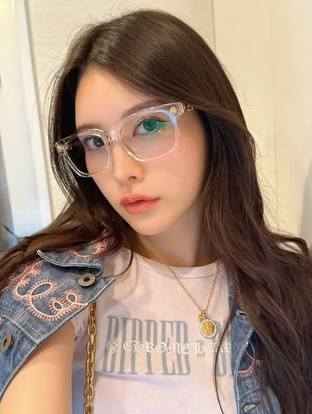 Minami Aizawa, foto 6