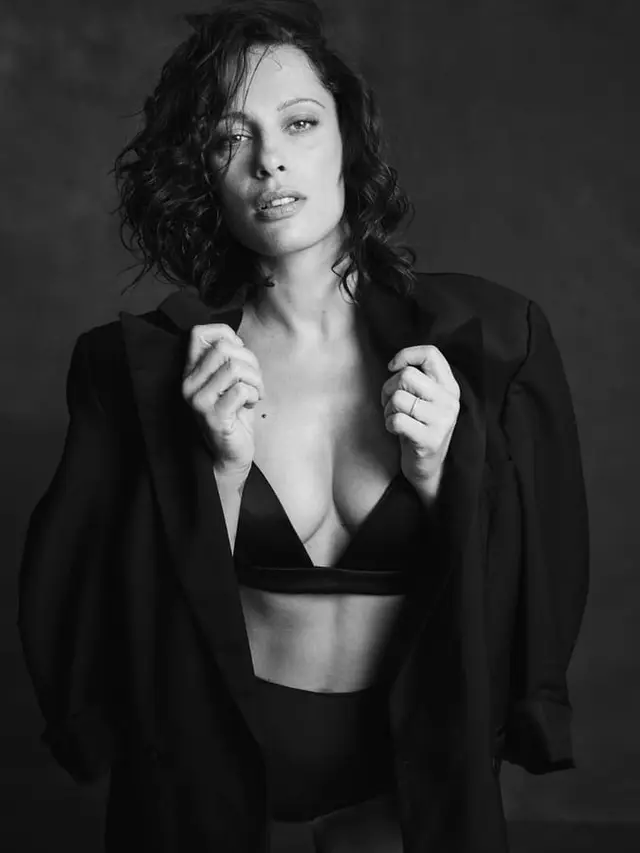 Nikita Bellucci, foto 2