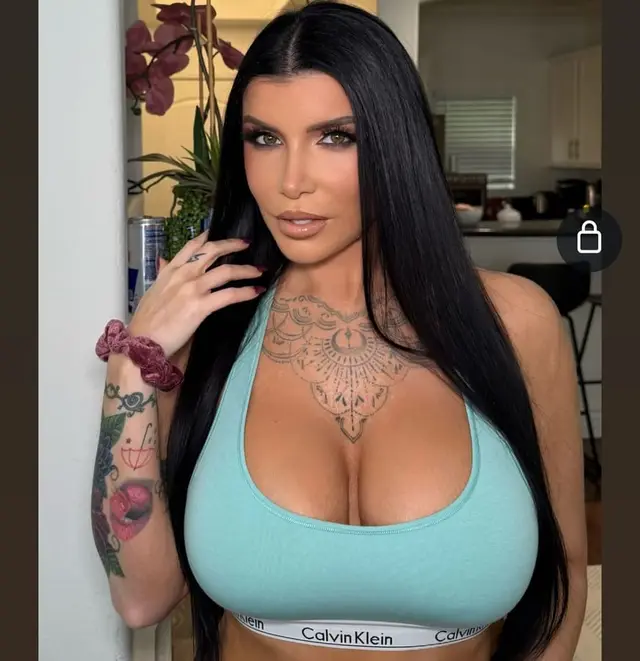 Romi Rain, foto 20