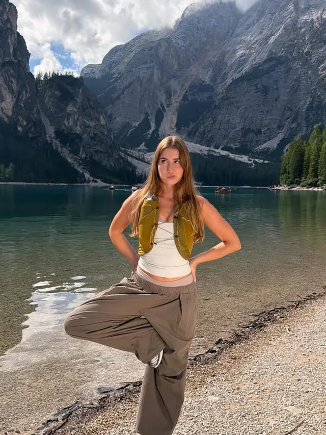 Zoe Rhode, foto 4